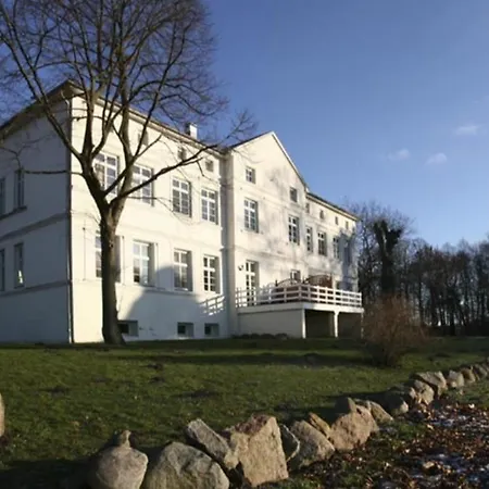 Daire Herrenhaus App.17 Blengow